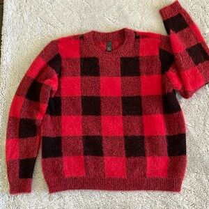 Alya  girls Buffalo Plaid textured hairy kids sweater EUC  Sz  S